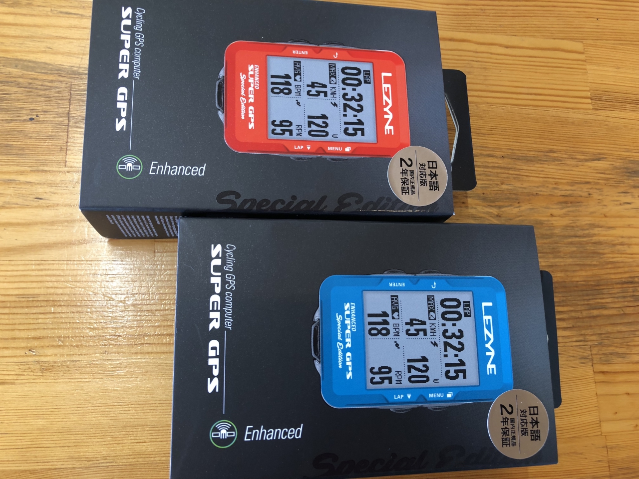 LEZYNE SUPER GPS 限定カラー LEZYNE SUPER GPS サイクルコンピュータ2種類の限定レッドカラー