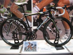 サストレが乗ったcervelo R5