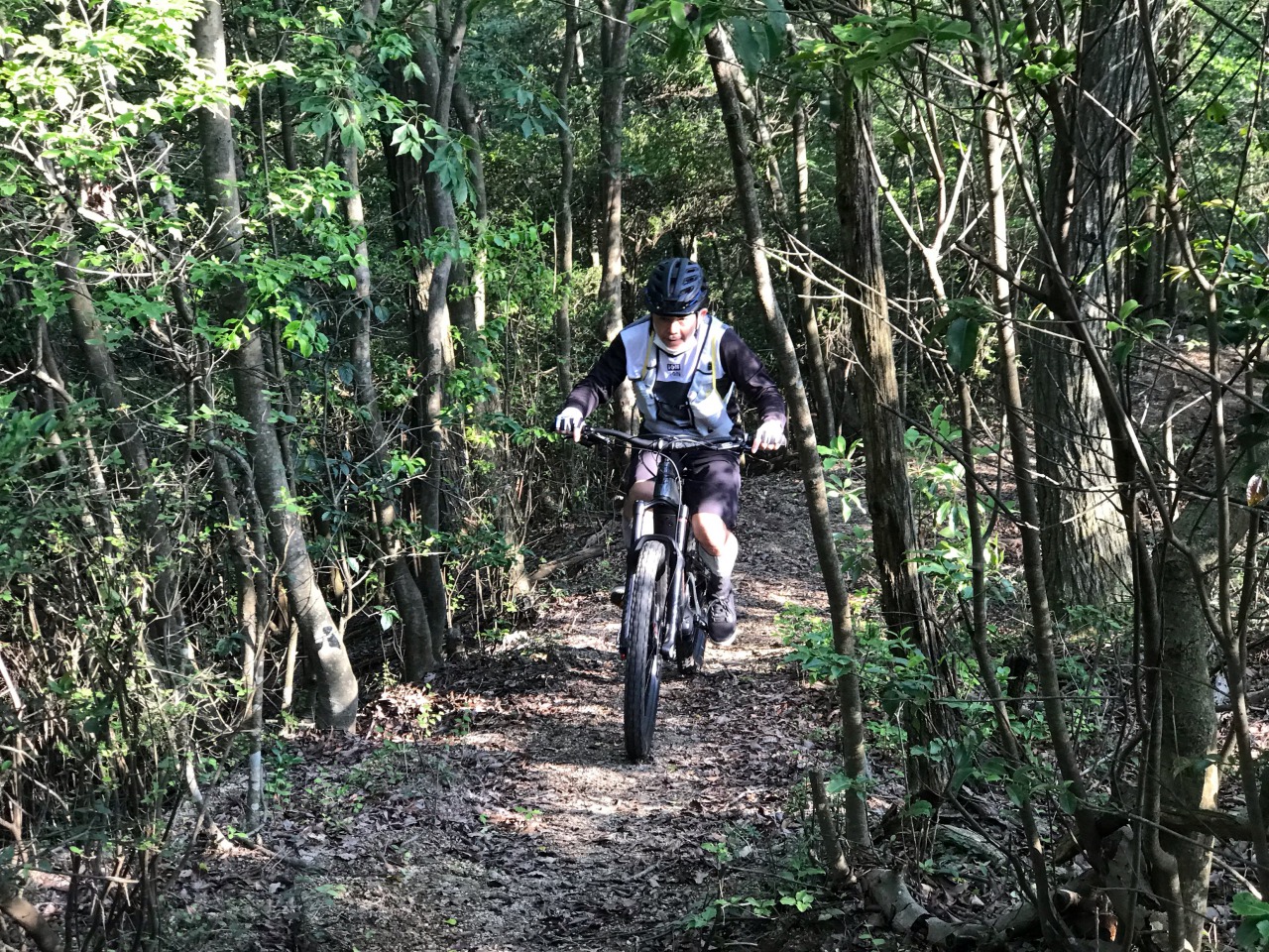 ION公式ストア】アイオン | MTBプロテクター | MTBヘルメット