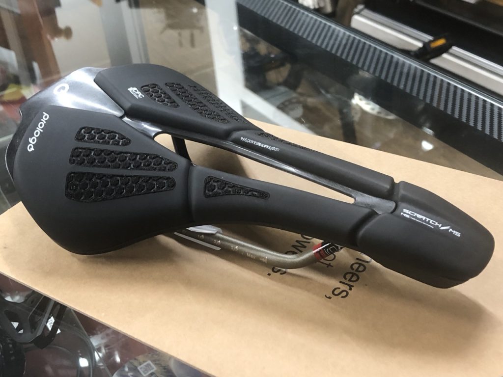 プロロゴ Scrach M5 PASサドルパーツ