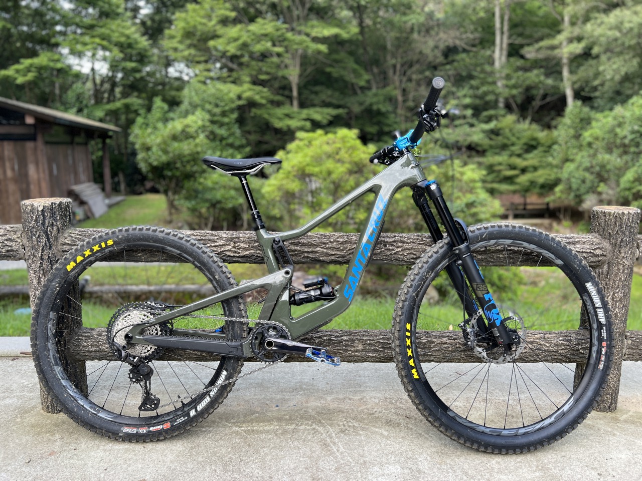 SANTACRUZ　bronson 完成車　mtb マウンテンバイク SantaCruz Bronson 納車しました！from Kさま | Climb cycle sports