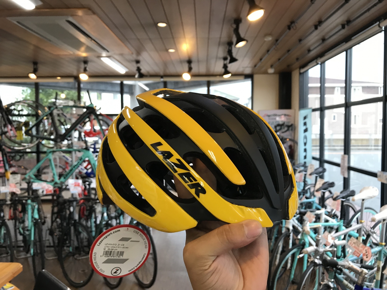 ベルギーヘルメットブランド LAZER チーム限定モデル入荷しました！  Climb cycle sports