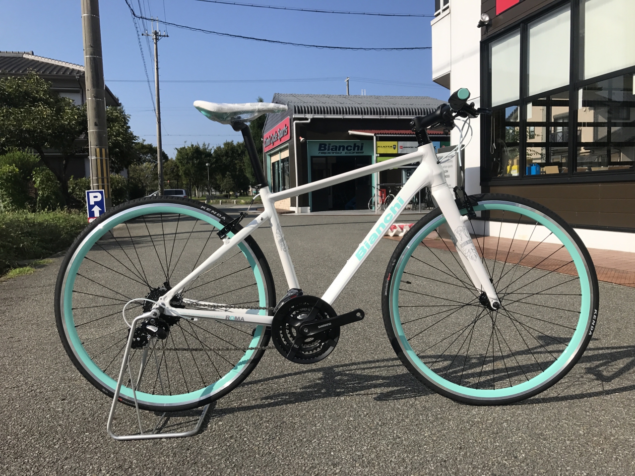 おススメのクロスバイク Bianchi ROMA 4 入荷しました！ - Climb cycle