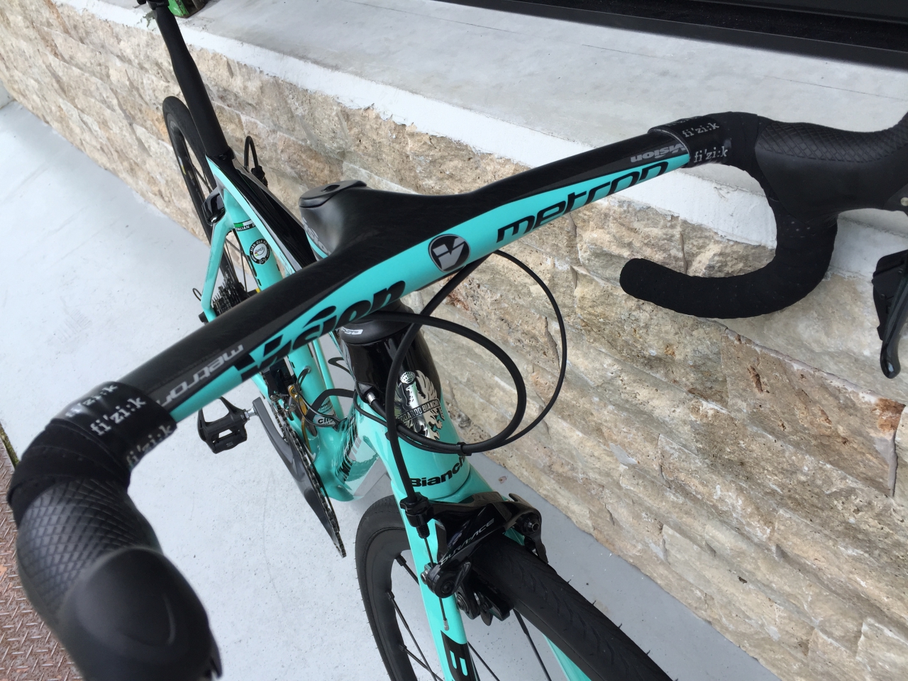 Oltre XR4にvision metron 5Dカーボンハンドル・デュラエースDi2装着