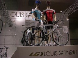 LOUIS GARNEAU 展示ブース