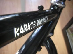 SURLY 「 ＫＡＲＡＴＥ　MONKEY 」サイドデカール