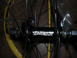 シングルスピード対応ハブＳＵＲＬＹ