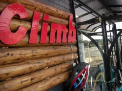 Climb 店頭看板