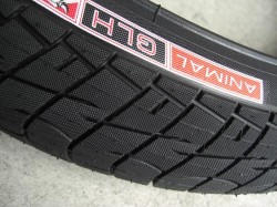 ANIMAL GLH TIRE パターン