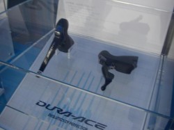 DURA-ACE　もうすぐ発売されるデュアルコントロールレバー