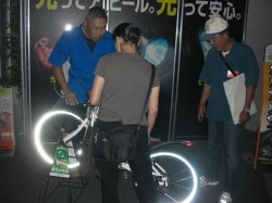 ジュニアバイク、光る光る