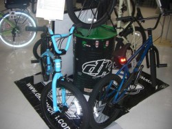 DK　bicycles ディスプレイ　②