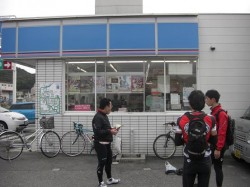 朝飯？朝は、コンビニが美味しい