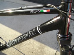 Bianchi ATTIVO 2010. トップチューブ
