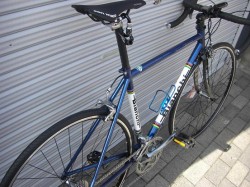 Bianchi IMORA　後方から