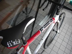 FOCUS CAYO EXPERT　サドル～トップチューブ