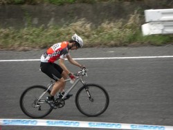 D-さく急ぐが、厳しい戦いに