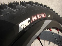 IRC MIBRO トレッド