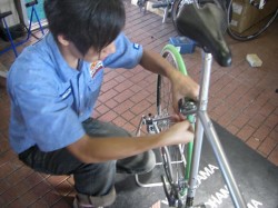 SULRY 組み立て最後の仕上げ