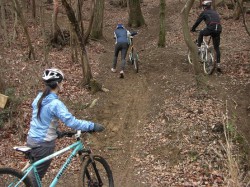 再び山に向かうClimbライダー達