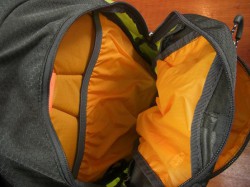 deuter アドベンチャーライト10 内装