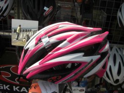 OGK KABUTO REDIMOS ピンク 横から