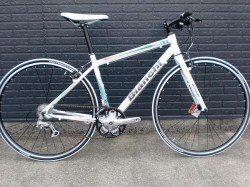 クロスバイク2010.Bianchi ROMA2 完成車