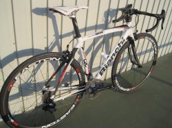 Bianchi　VIANIRONE7　SUPERRECORD改 後方から