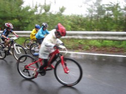 キッズレースＭＴＢ中国大会 ユウマくんも猛ダッシュ