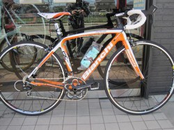 Bianchi Infinito 105 完成車