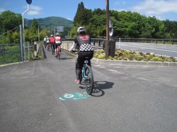 蒜山サイクリング道路を走る