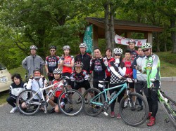 蒜山オートキャンプ場 ゴール地点で‘祝‘完走したClimbライダー