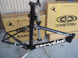 cervelo S3 フレーム①