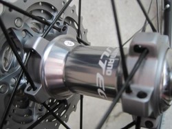 SHIMANO ULTEGLA WH-6700 リアハブ