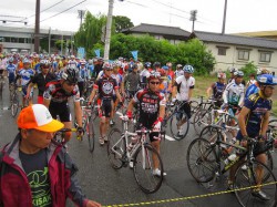 スタートラインに向かう テンションの上がるClimbライダー