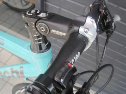 Bianchi camaleonte4 調整機能付きステム