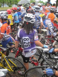 小学生ライダーがダミーグリッド勢揃い