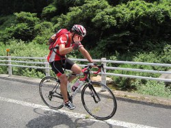 国道から山道に入っても気合を魅せるヤマシー