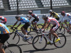 SHIMANO SUZUKA ROAD １時間サイクルマラソン/ゴール D-さく