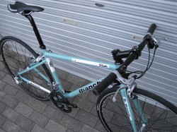 Bianchi VIALE フロント側から