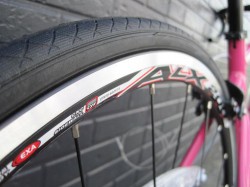 LOUIS GARNEAU GEN woman リアタイヤ