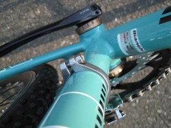 Bianchi CICLOCROSS AXIS ボトムブラケット