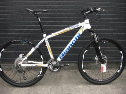 Bianchi JAB 7300 完成車