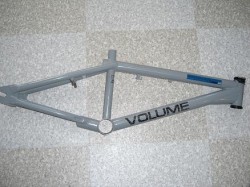 VOLUME BIKES MID フラットランド～リアルストリート向けフレーム