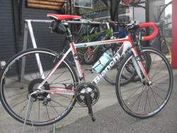 Ｂｉａｎｃｈｉ　Ｂ４Ｐ　ＭＯＮＯＱ