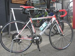 Ｂｉａｎｃｈｉ　Ｂ４Ｐ　ＭＯＮＯＱ