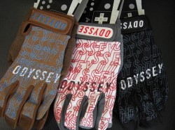 ODYSSEY POWER GLOVES