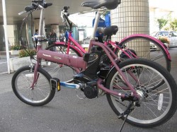 新基準モデルの折りたたみ自転車