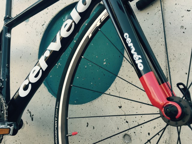 cervelo R2 ブラックカラ―にデザインされ登場！ | Climb cycle sports