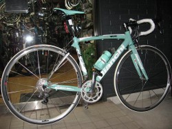 Ｂｉａｎｃｈｉ　ＶＩＡＮＩＲＯＮＥ７